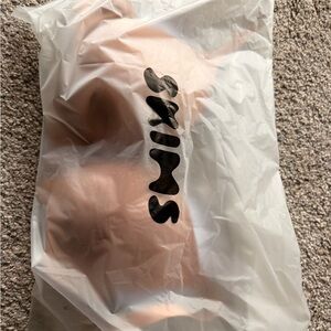 Skims full coverage lightly lined Bra size 32B